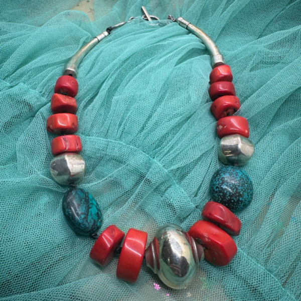 Collar Piedras Naturales Coral y Turquesa